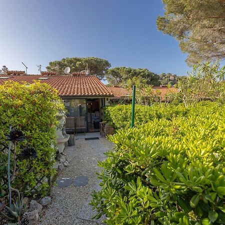 I Chioppi 4 - Goelba Apartman Capoliveri Kültér fotó