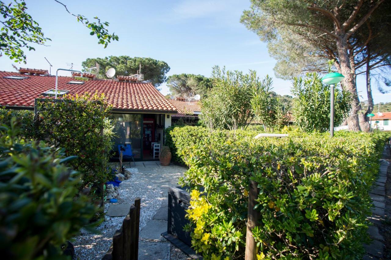 I Chioppi 4 - Goelba Apartman Capoliveri Kültér fotó