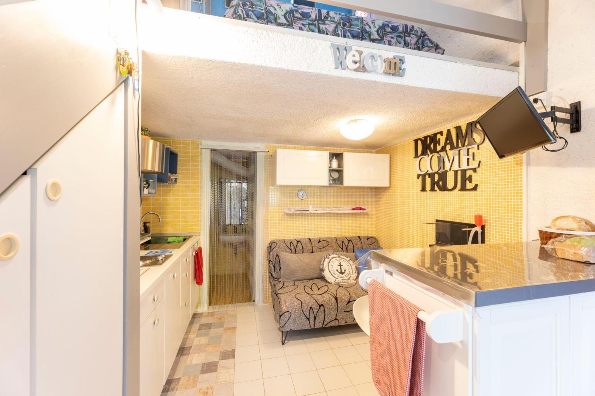 I Chioppi 4 - Goelba Apartman Capoliveri Kültér fotó